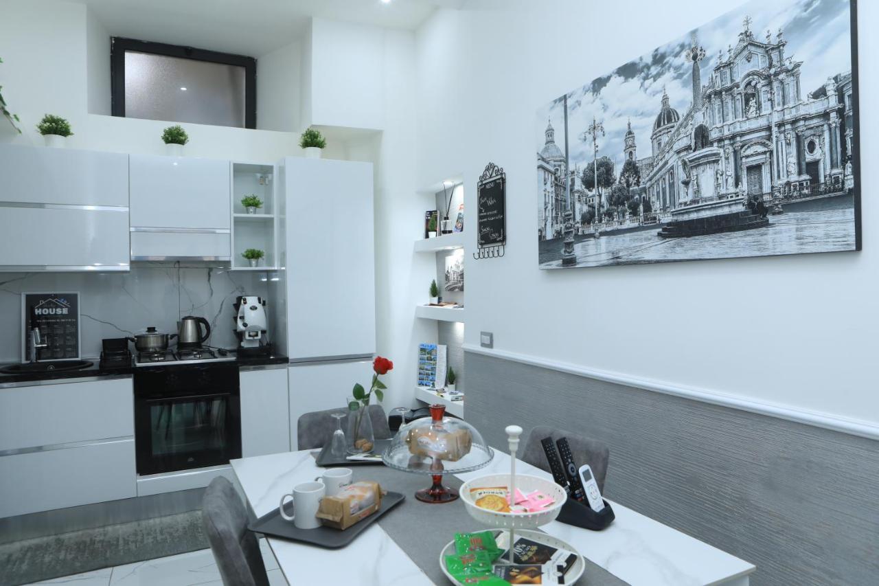 Apartament Santi House Katania Zewnętrze zdjęcie